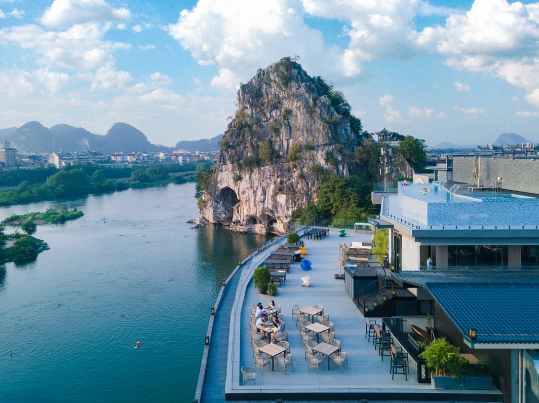 Guilin best hotels with Li River view